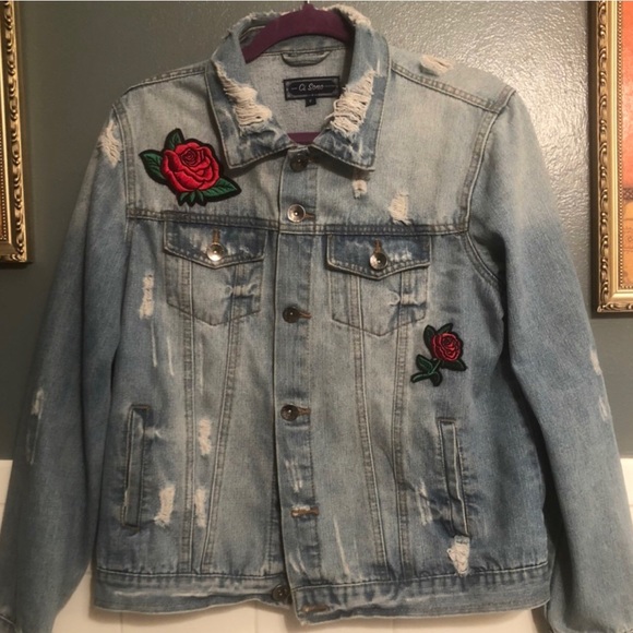 MEDIUM WASH OVERSIZED JEAN JACKET - Picture 1 of 4